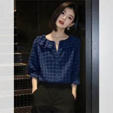 批发减龄藏蓝格纹<b class='q'>七分袖</b>衬衫2026夏季新款女复古独特上衣干练休闲衬衣