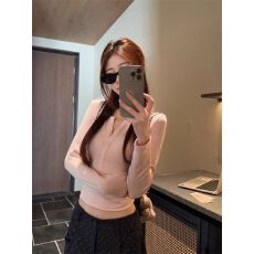 批发甜辣妹粉色长袖<b class='q'>t</b><b class='q'>恤</b>女秋半开领修身内搭打底衫独特漂亮短款小上衣