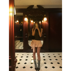 8uioio 主推! 蝴蝶少女粉色麂皮半身裙女冬2025新款系带短款a字裙