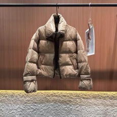 批发<b class='q'>秋</b>冬新款加长反折拉链袖口短款羽绒服