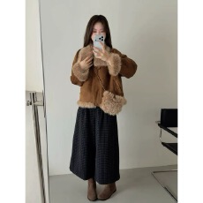 批发欧货高级感立领皮毛一体羊羔毛外套女冬配包包加厚保暖麂皮绒上衣