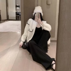 批发2025秋冬新款刺绣拼接针织毛衣袖子宽松休闲加厚拉链<b class='q'>棒球</b><b class='q'>服外套</b>女