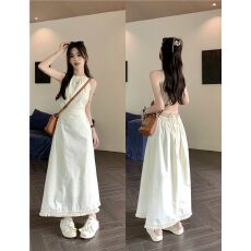 批发镂空后背流苏吊带挂脖连衣裙女夏季设计感收腰绑带裙子a字<b class='q'>中长裙</b>