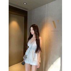 批发CHICYOU 纯欲性感蕾丝边百搭气质v领显瘦内搭外穿吊带背<b class='q'>心上</b>衣