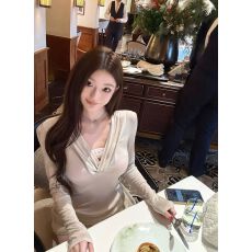 批发百媚生 纯欲<b class='q'>蕾丝</b>拼接v领内搭<b class='q'>打底衫</b>女秋冬