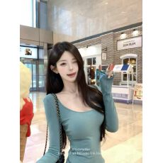 批发白水女 很好穿的tee U领长袖<b class='q'>T</b><b class='q'>恤</b>女早秋韩系修身显瘦纯欲温柔上衣