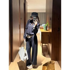 批发两亿million 短款连帽卫衣外套女休闲拉链开衫上衣阔腿长<b class='q'>裤</b>两件套