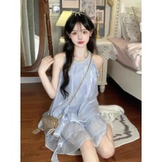 批发法式气质高端精致无袖挂脖<b class='q'>连衣裙</b>别致绝美仙女裙小个子生日小礼裙