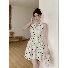 批发<b class='q'>蝴蝶结</b>绑带露背波点挂脖<b class='q'>连衣裙</b>夏新款甜辣收腰显瘦气质a字短裙子