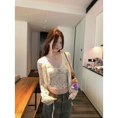 批发原版面料<b class='q'>蕾丝</b>碎花V领背心系带开衫女夏季纯欲穿搭防晒<b class='q'>上衣</b>两件套