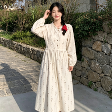 批发2026新款秋冬女装碎花灯芯绒<b class='q'>连衣裙</b>春秋甜美春季新款圆领蕾丝花潮