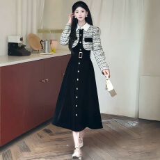 批发条纹女装法式小香风格假两件收腰<b class='q'>连衣裙</b>2026冬季显瘦气质长裙子