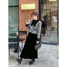 批发<b class='q'>大码</b>套装小香风秋冬季高级感短款外套上衣黑色半身裙两件套1660