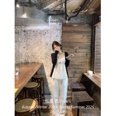 批发韩系早秋穿搭上衣套装黑色<b class='q'>宽松</b>长袖开衫外套女收腰白色吊带两件套