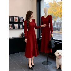 批发韩国时尚<b class='q'>通勤</b>穿搭今年流行女装爆款流行单品针织毛衣连衣裙女秋冬