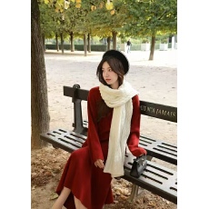 批发圣诞新年穿搭韩系复古v领红色套装女<b class='q'>秋</b>冬巨好看一整套长裙