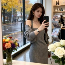 批发韩国温柔风针织开衫吊带<b class='q'>连衣裙</b>两件套女2025秋冬季显瘦设计感套装