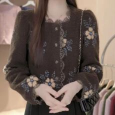 批发<b class='q'>欧洲站</b>重工方领蕾丝拼接单排扣长袖外套女2026<b class='q'>新款</b>宽松上衣潮