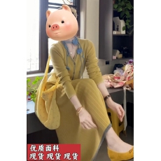 批发开春气质穿搭一整套装黄色针织<b class='q'>连衣裙</b>子女装<b class='q'>夏季</b>2025新款春季长裙