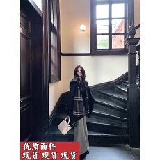 批发1只衮1Z1ZGUN德鲁<b class='q'>纳</b>少女原创正反两穿氛围感格<b class='q'>纹</b>连帽斗篷羊毛大衣