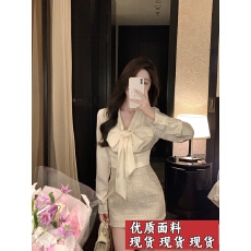 批发JustQin罗曼史秋冬新款气质性感<b class='q'>缎面</b>设计感飘带收腰衬衫女