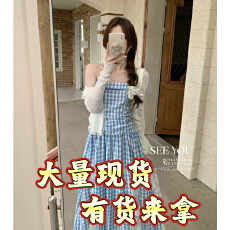 批发蓝白格子拼接蕾丝吊带连衣裙女夏季2025新款收腰A字显瘦大摆长裙