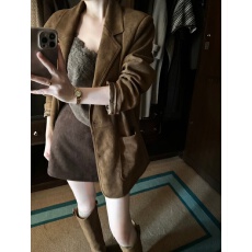 批发2025秋冬新款韩系气质皮衣外套设计感吊带背心高腰半身裙三件套装