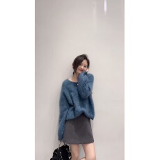 批发2025秋季新款高级感蓝色套头毛衣女宽松慵懒<b class='q'>针织</b>上衣百搭半裙<b class='q'>套装</b>