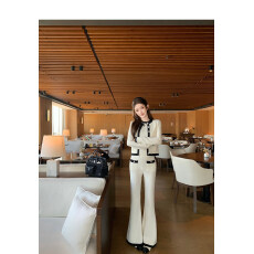 批发超火一整套chic高级感巨好看大方小香风外套背心内搭喇叭裤三件套