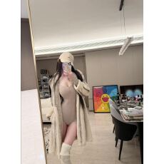 批发纯欲风辣妹紧身长袖连体短裤女2026春季<b class='q'>性感</b>拉链v领修身内搭上衣