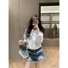 批发2026早春新款气质减龄短款刺绣独特超好看的<b class='q'>衬衣</b><b class='q'>牛仔</b>短裤两件套