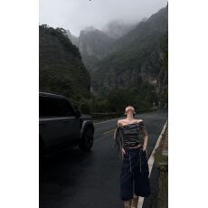 批发夏季新款辣妹露肩斜肩条纹修身显瘦短袖T恤女百搭<b class='q'>上衣</b>宽松休闲<b class='q'>裤</b>