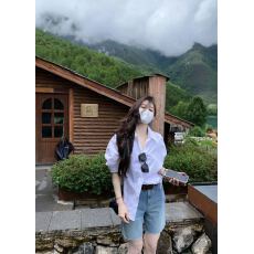 批发韩系宽松百搭显瘦设计感白色V领<b class='q'>衬衫女</b>装直筒<b class='q'>牛仔</b>短裤子洋气套装