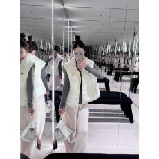 批发25新款徽标水貂绒拼接羽绒马甲