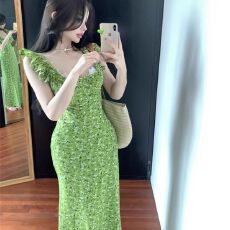 批发绿色蕾丝碎花连衣裙女夏季<b class='q'>新款</b>气质显白修身高腰<b class='q'>长裙</b>子