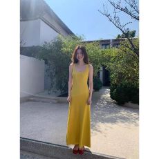 批发法式黄色针织无袖背心吊带<b class='q'>连衣裙</b>夏季气质收腰<b class='q'>包臀</b>长裙