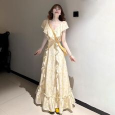 批发优质质量！法式初恋荷叶边V领碎花连衣裙女夏季新款收腰仙女长裙