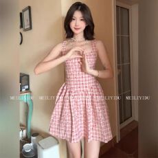 批发纯欲风甜美短裙夏季收腰显瘦俏皮少女格纹吊带<b class='q'>连衣裙</b>女
