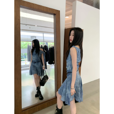批发优质质量  美式辣妹短袖T恤女夏季新款小众卡通印花薄款百搭上衣
