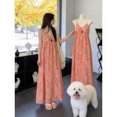 批发气质度假风复古吊带<b class='q'>连衣</b>裙女夏季橘色格子v领裙子宽松显瘦a字<b class='q'>长裙</b>