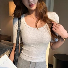 批发纯欲风U领纯色正肩短袖T恤<b class='q'>女</b>早春<b class='q'>新款</b>修身显瘦高级感短款上衣内搭