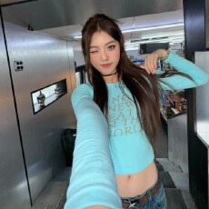 批发纯欲蓝色字母印花长袖<b class='q'>T</b><b class='q'>恤</b>女春季辣妹修身打底衫内搭短款潮