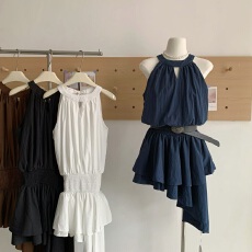 批发甜辣复古无袖不规则挂脖连衣裙女夏季新款收腰显瘦蛋糕短裙