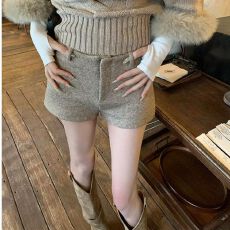 批发600克毛呢面料  复古毛呢休闲短<b class='q'>裤</b>冬季高腰包臀<b class='q'>裤</b>子直筒<b class='q'>裤</b>a字热<b class='q'>裤</b>