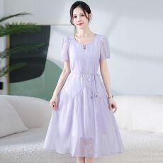 批发浅紫色提花连衣裙女夏2026新款泡泡袖系带收腰温柔风<b class='q'>中长款</b>裙子潮