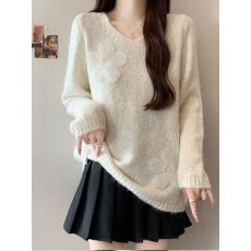 2026新款高级潮妈立体花朵V领毛衣春秋法式宽松显瘦孕妇针织上衣