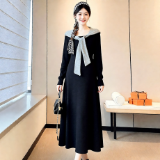 批发实拍2026新款连帽条纹针织领结设计<b class='q'>秋</b>季新款宽松慵懒风孕妇连衣裙