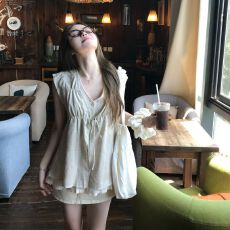 批发孕妇装2026新款无袖上衣女高级夏季雪纺假两件设计感遮肚子上衣