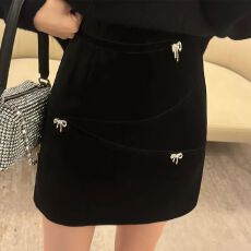 批发黑色丝绒蝴蝶结钉珠<b class='q'>短裙</b>女秋冬季新款<b class='q'>高腰</b>显瘦气质包臀a字半身裙