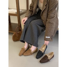 批发秋冬新款复古老钱风<b class='q'>简约</b>内增高方头乐福鞋